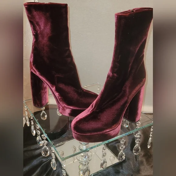 Rare Find Miu Miu BordeauxBurgundy Velvet Ankle Boots Claret. Size 7 1/2 M